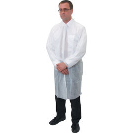 China 100% PP Non Woven Disposable Laboratory Coats With Four Buttons / Zipper Closure supplier