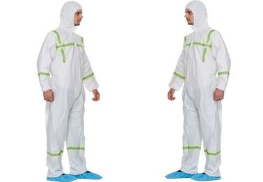 China Disposable Safety Clothing , Disposable Hooded Coveralls For Low - Toxic Inorganic Chemicals supplier