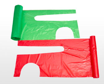 China PE LDPE HDPE Disposable Plastic Aprons Roll With Textured / Smooth Surface supplier